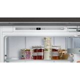 Neff Full-size refrigerator 