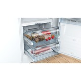 Bosch Serie 8 KIF51AFE0 køleskab Indbygget 220 L E Hvid, Full-size refrigerator 220 L, SN-T, 37 dB, E, Hvid