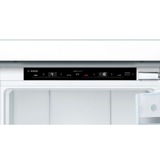 Bosch Serie 8 KIF87PFE0 køle-/fryseskab Indbygget 237 L E Hvid, Køleskab / fryser 237 L, SN-ST, 8 kg/24t, E, Frisk zone, aflukke, Hvid